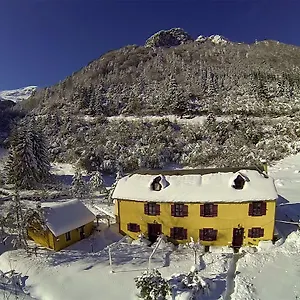 auberge-des-cascades.midi-pyreneeshotels.com/